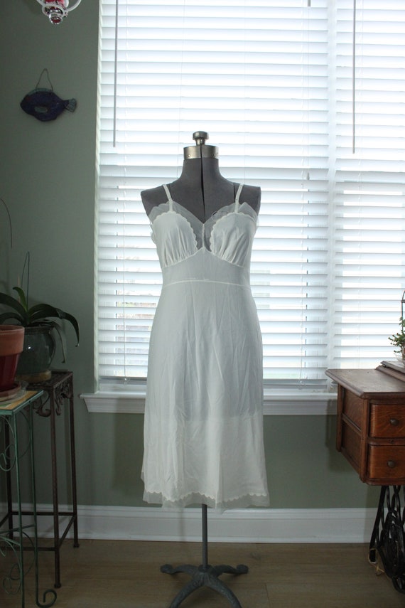 1940s Nylon Nightgown/Slip With Scalloped Cups an… - image 3