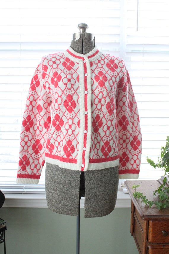 1960s Argyle and Daisies Knit Cardigan - image 1