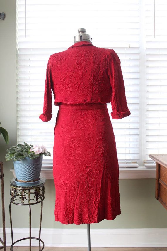 1940s Lipstick Red Brocade Wiggle Dress with Matc… - image 2