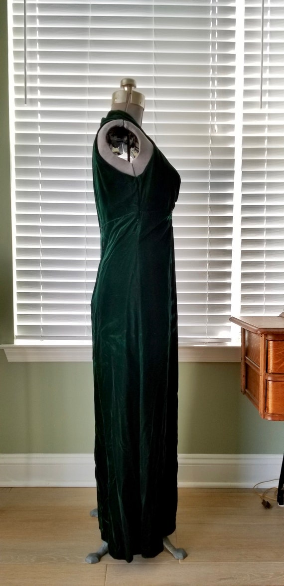 1960s Forest Green Velvet Gown with Rhinestones - image 5