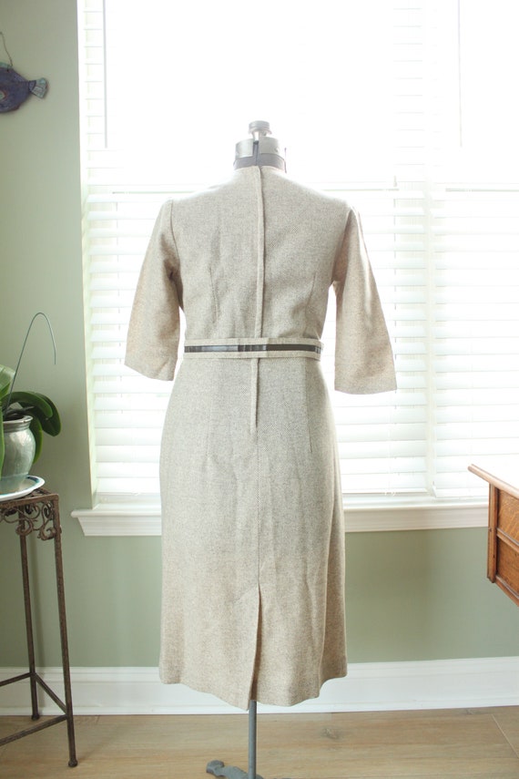 1950s-1960s Beige Wool Wiggle Dress with Brown Le… - image 6