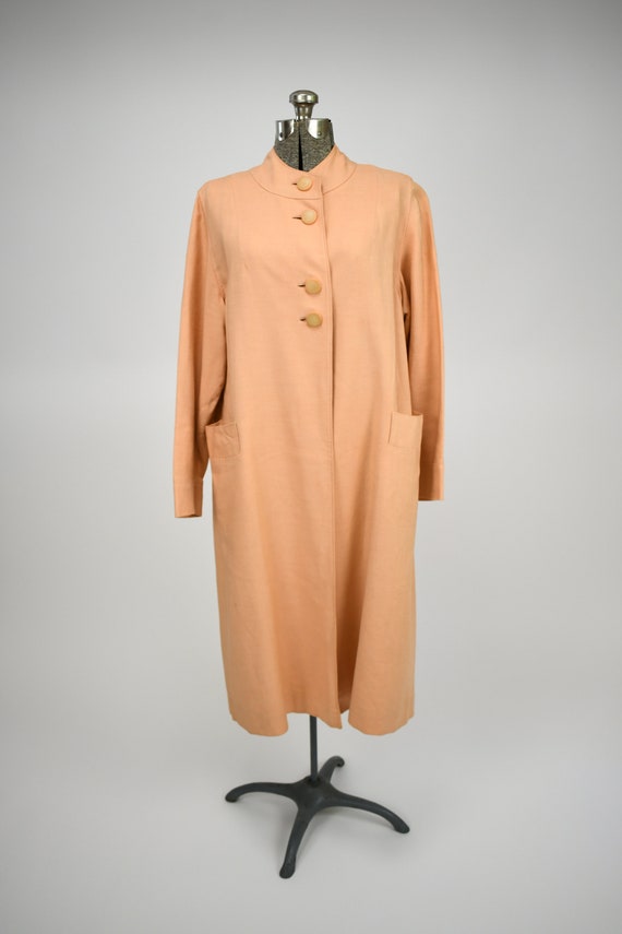 1960s Pale Peach Linen Coat Dress with Bucket Poc… - image 3