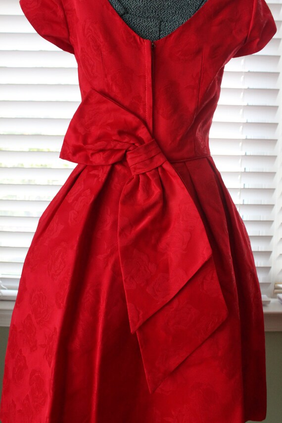 Early 1960s Red Rose Brocade Cocktail Dress - image 5