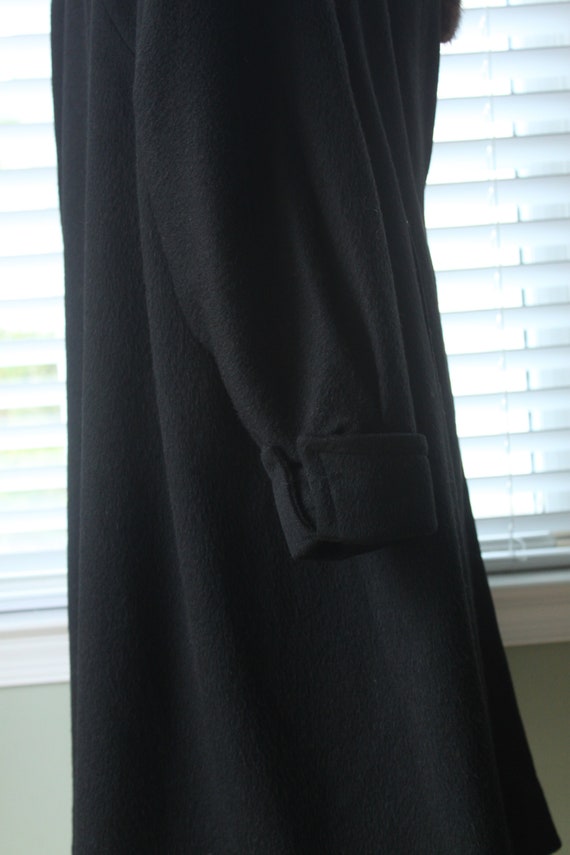 1940s Black Wool Swing Coat with Red Mink Trim - image 7