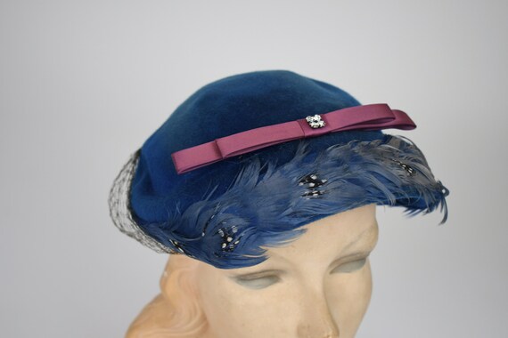 1950s Cerulean Blue Felt Hat with Blue, Dyed, Spo… - image 4