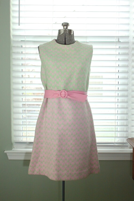 1960s Mod Green and Pink Wool Mini Dress - image 2