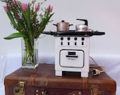 vintage doll stove, dollhouse kitchen, doll kitchen stove quot Heiliger quot , 1950s very rare fully functional, electric 220 volt, enamel