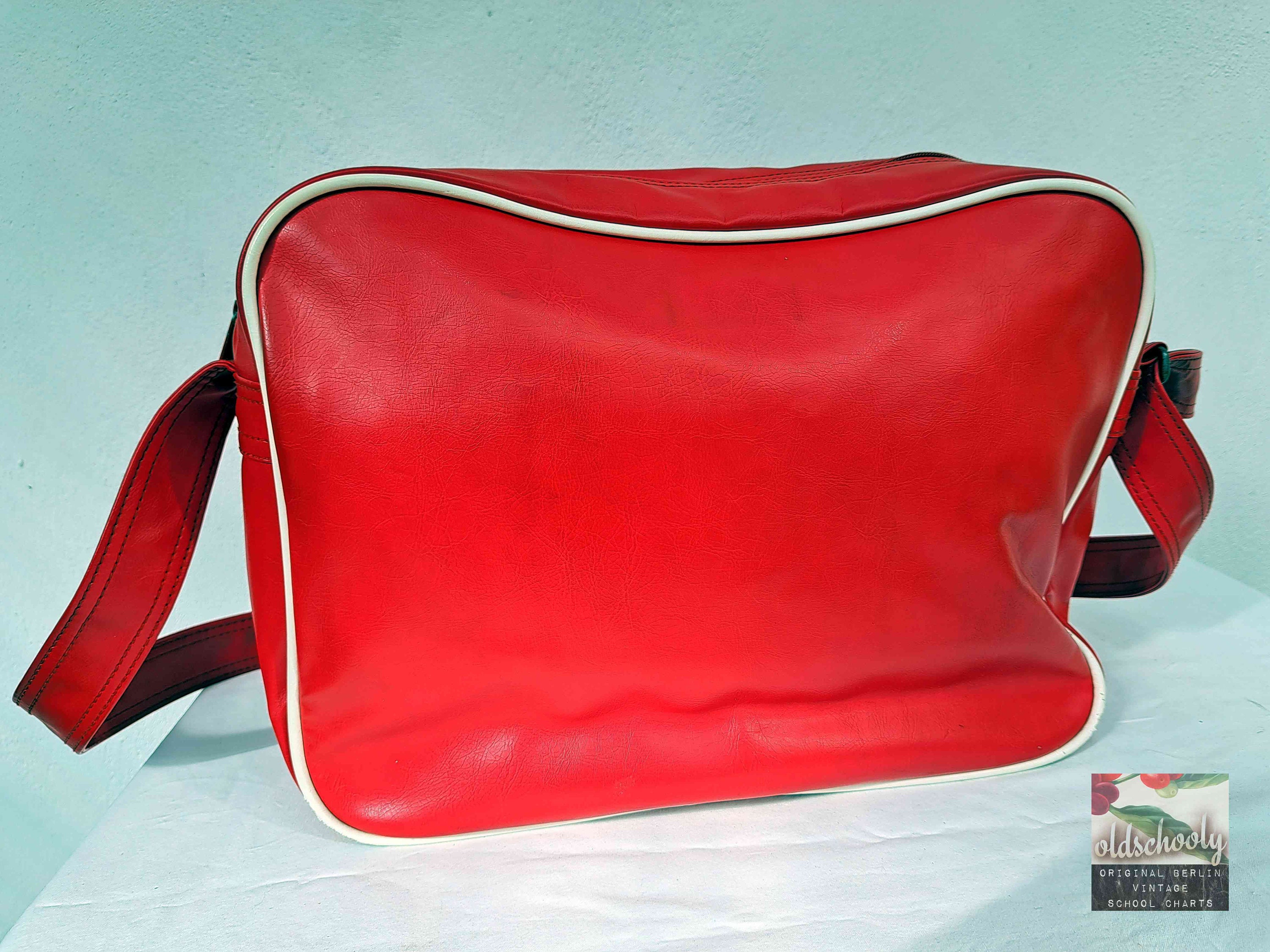 Vintage Sport Bag Adidas 14 Original 1980s - Red - Rare