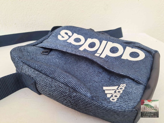 80S オールド　アディダス　オリジナルス　ビンテージ　バッグ Vintage Sport Bag Adidas 04 Original 1980s - Blue - Rare
