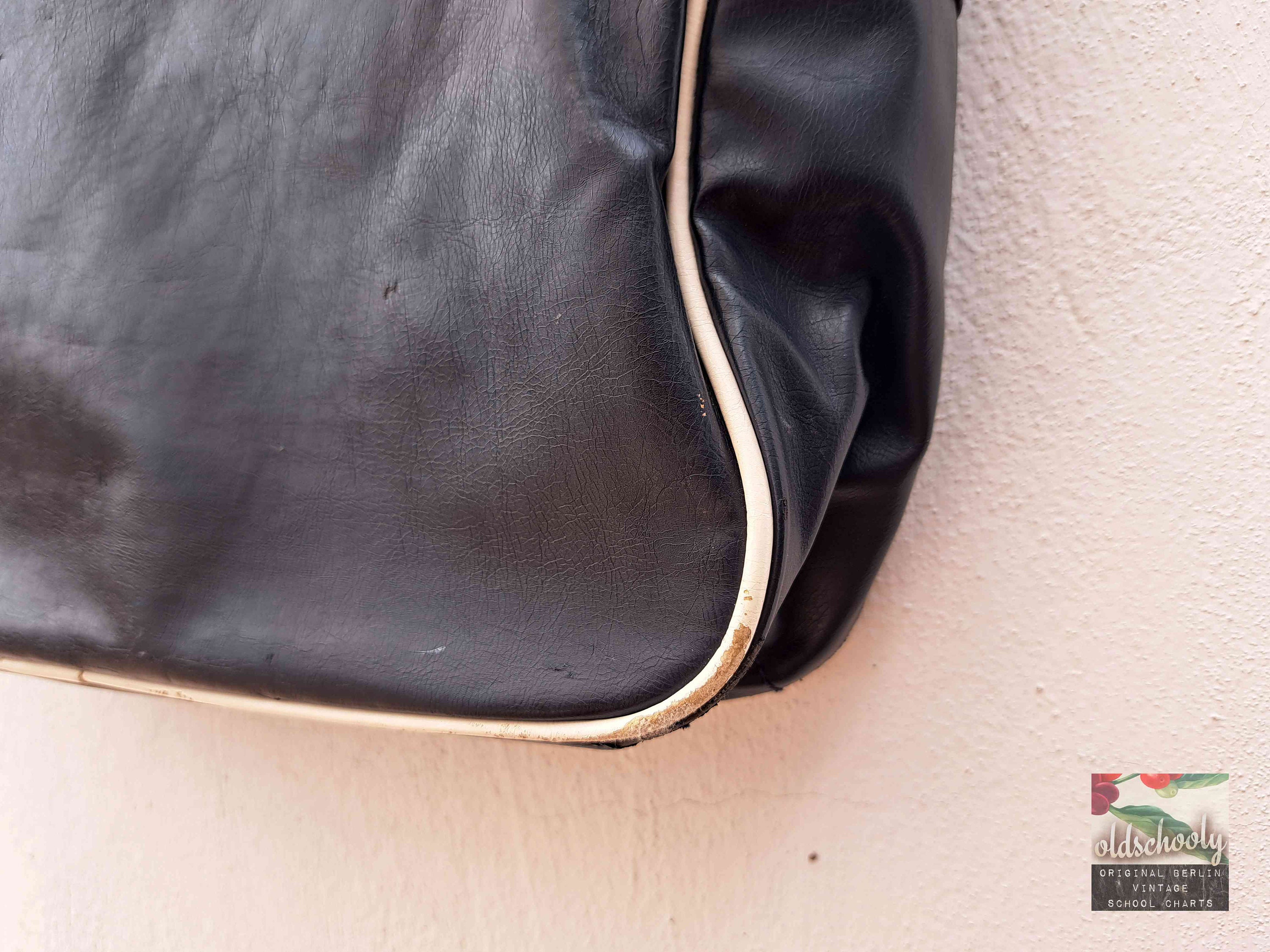 ビンテージadidasバック il_fullxfull.7083509372_ebg0.jpg