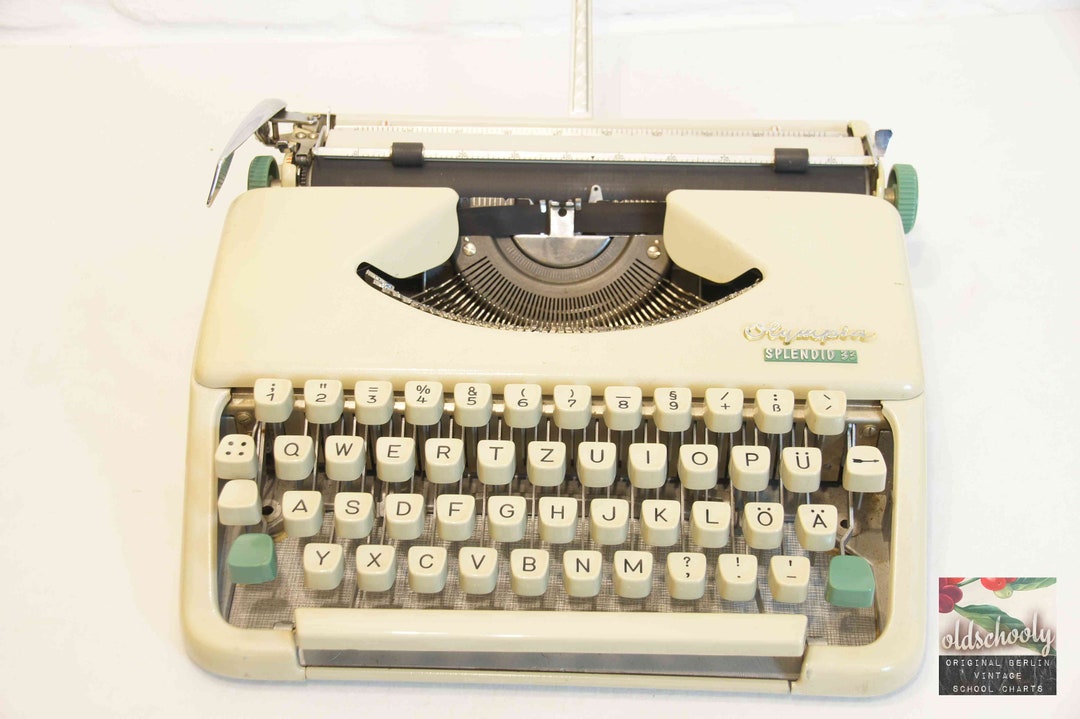 ビンテージタイプライター OLYMPIA SPLENDID 33 ホワイト (tw47)、1950