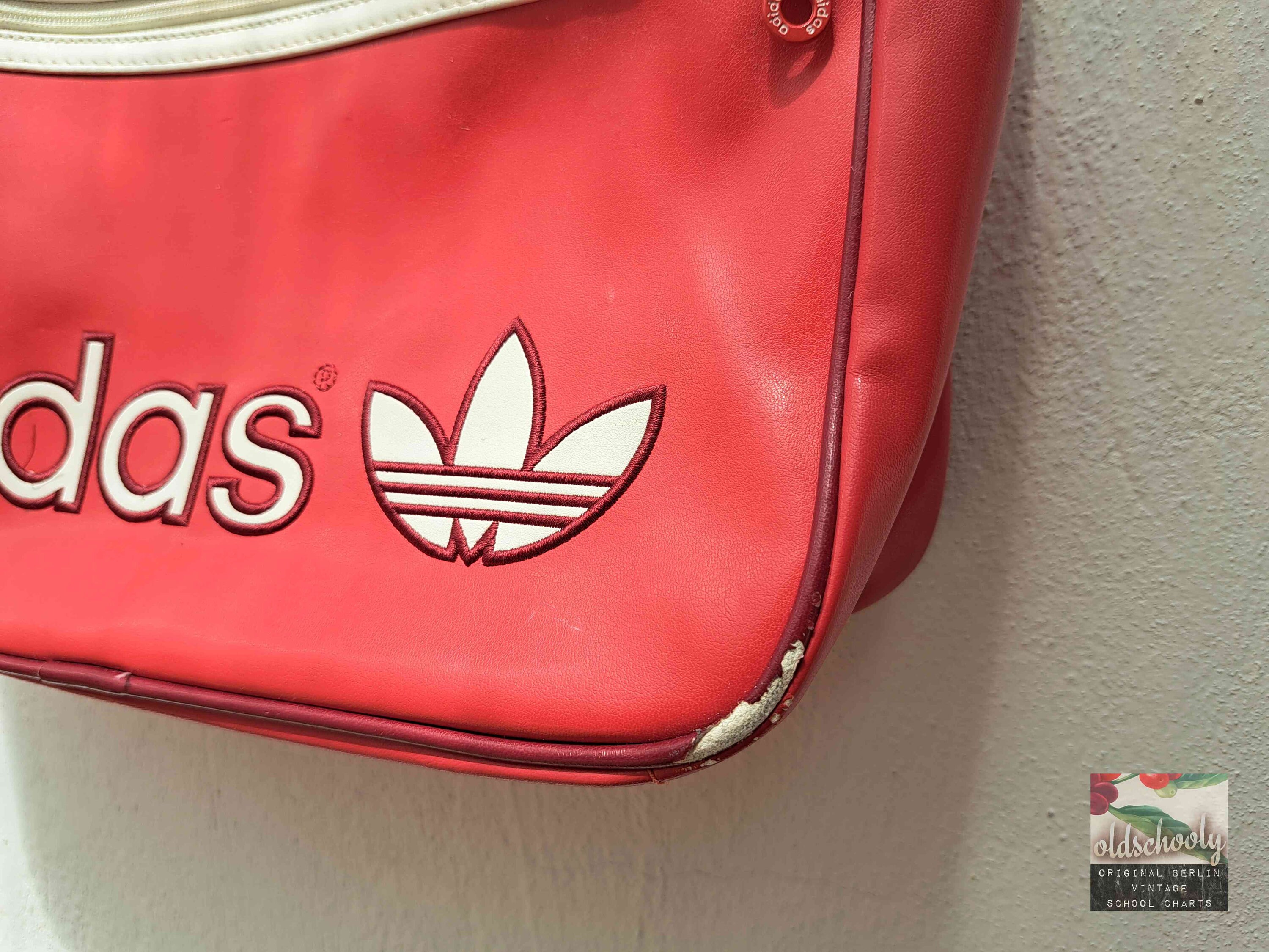 Vintage Sport Bag Adidas 32 Original 1980s -red - Rare