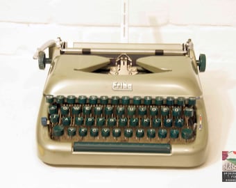 Máquina de escribir vintage Erika modelo 10 / Verde 1956, Estuche original
