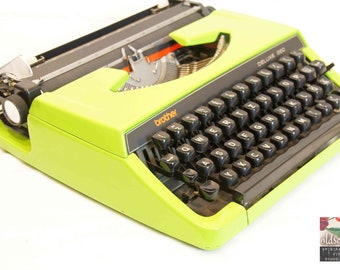 vintage typewriter BROTHER deluxe 220 green (tw39), 1970s, with original case, with ribbon, fully functional!