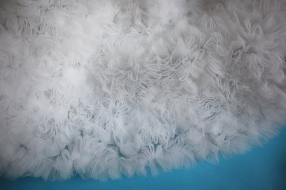 Tissu de mariage 3D volant, gris noir blanc vert gris volant, plissé floral blanc tissu mariée pour accessoires de couture de robe de mariée costume robe 2029e4 Tissu de mariage 3D volant, gris noir blanc vert gris volant, plissé floral blanc tissu mariée pour accessoires de couture de robe de mariée costume robe 2029e4
