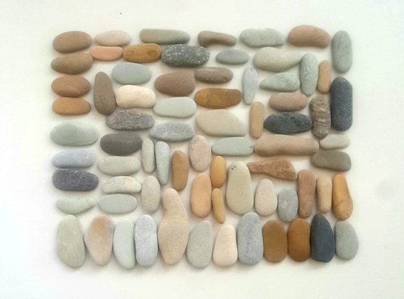 70 Natural Sea Pebbles: Mosaic Pebble Art Supply (0.78''-2.16'')