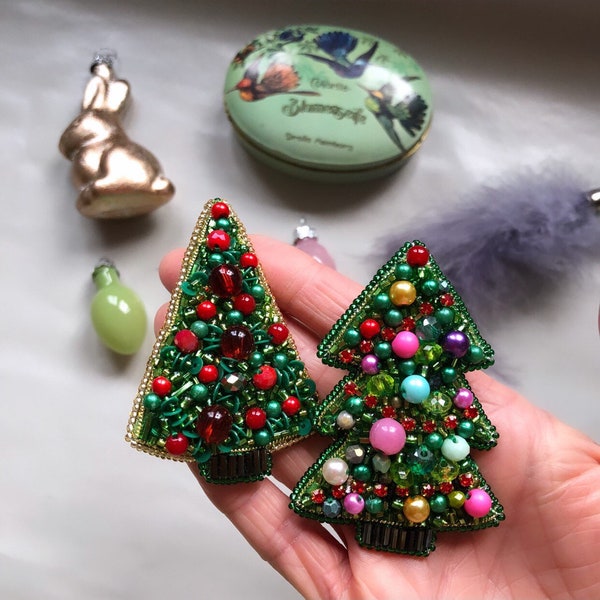 Broche de árbol de Navidad, pin de adorno de Navidad, pin de Navidad, árbol verde, pin de vacaciones, decoraciones de Navidad, broche hecho a mano