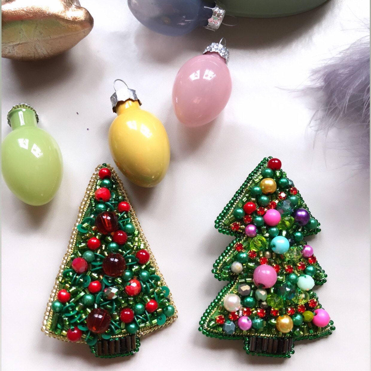 Handmade brooch Christmas tree made of beads🎄🥰 : r/crafts