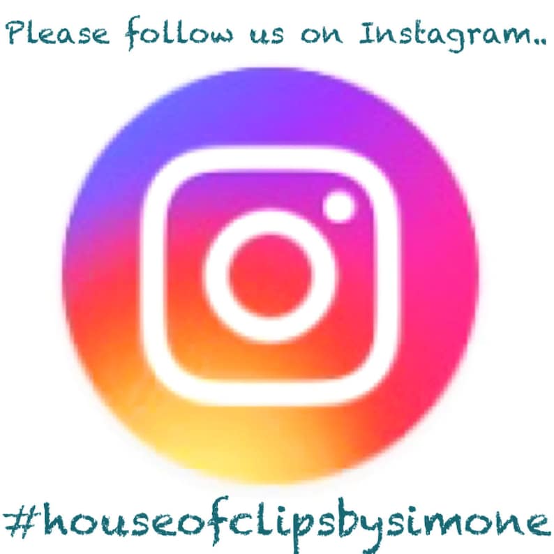 K&ouml;nnte beinhalten: Ein farbenfrohes Instagram-Logo mit dem Text "Please follow us on Instagram... #houseofclipsbysimone"