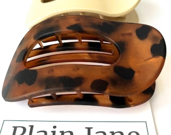 The New Flat -The Only Claw You’ll Ever Need | Large Hair Claw Clip 8.5cm | Tortoiseshell Black Cream | Strong Hold Everyday Clip