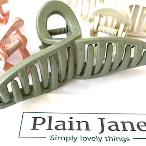 The Feel Good Hair Claw By Plain Jane - Vintage Hair Claw -  Resin Coated Plain Hair Clips - Lightweight Strong Hair Claw - Minimalist