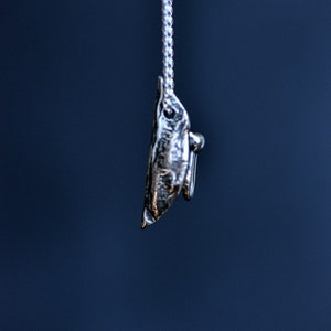 Mini Vulva Halskette - Pendentif Vulve - Vagina Anhänger - Feministischer Schmuck - Handgemacht von Kieve Pauzé Bild 4