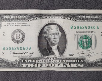 Lot of 4 Non-Consecutive 1976 Circulated 2 Dollar Bills