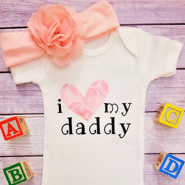 I Love My Daddy Bodysuit, Gifts for Dad, Father's Day Outfit, Daddy's Girl, Daddy and Me, Baby Girl Outfit, Baby Clothing, New Dad Gift,Pink