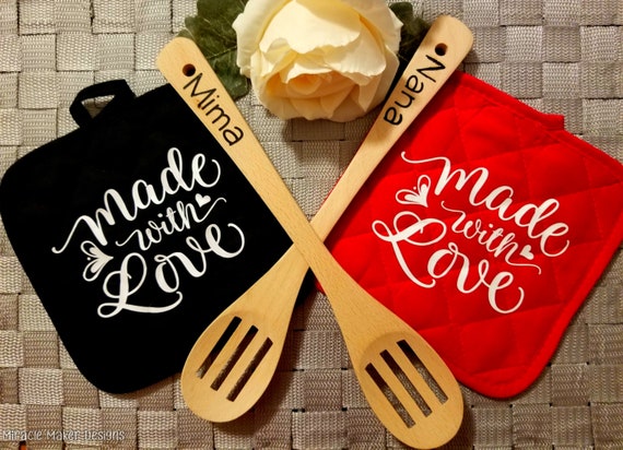 Made With Love Pot Holder and Wooden Spoon Set, Oven Mitt, Mother's Day  Gift, Housewarming Gift, New Home Gift, Cooking Gift, Kitchen Décor 