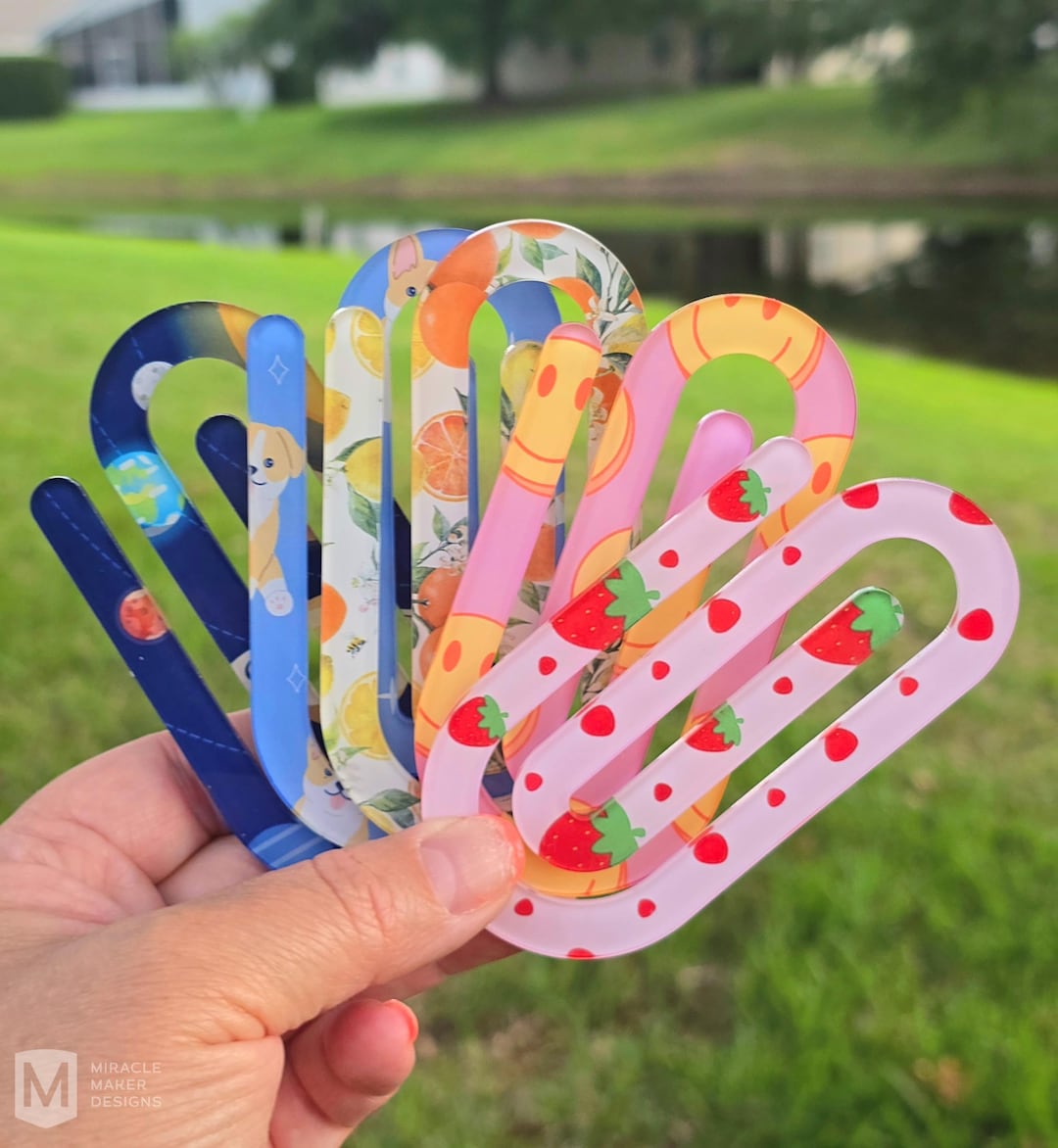 Trendy Acrylic Paperclip Bookmarks, Cute & Aesthetic Designs, Bookish ...
