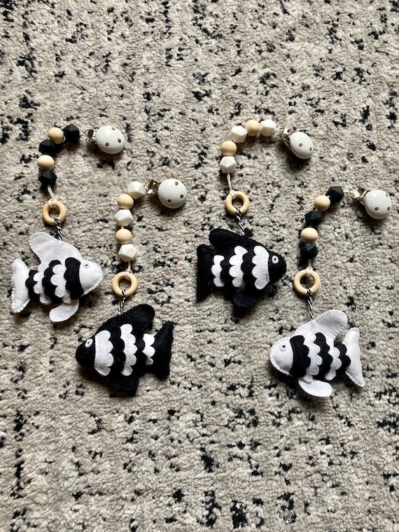 monochrome stroller toy