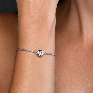 Simple Dainty Slider Bracelet for Women with a Single Bezel Set Round Cubic Zirconia Stone, Sparkly Silver Bracelet for Women and Teen Girls