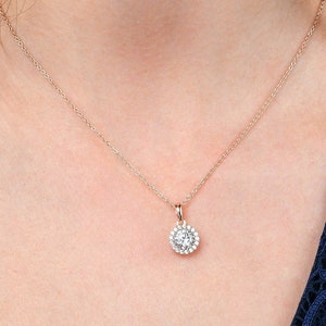 Rose Gold Plated 925 Sterling Silver Round Halo pendant Necklace For Women, Classic Rosegold Halo Necklace with White Cubic Zirconia Stones
