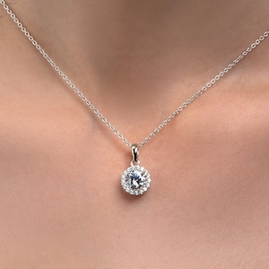 925 Sterling Silver Halo Pendant Necklace for Women, Silver Round Pendant with Cubic Zirconia Stones, Classic Necklace in silver for Teen