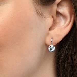 925 Sterling Silber Zirkonia Solitaire Tropfen Ohrringe für Frauen, Ohrringe mit 8 mm runden Zirkonia-Tropfen für Mädchen in Silber