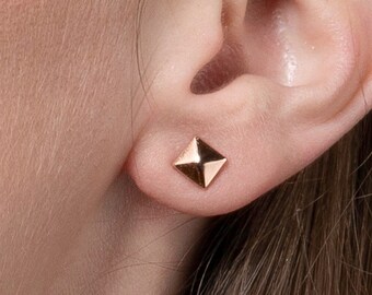 Dainty Rose Gold Square Stud Earrings for Women and Teenage Girls, Small Square Stud Earrings, Rose Gold Plated 925 Sterling Silver Earrings