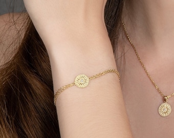 Pulsera de disco de oro para mujeres y niñas, pulsera de cadena de plata de ley chapada en oro con motivo de sol mate, delicada pulsera de oro para mujer