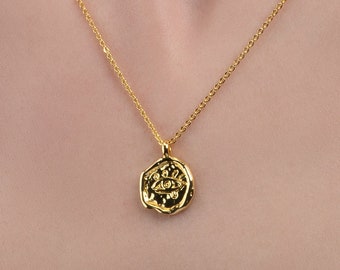 Gold Evil Eye Irregular Disc-Shaped Simple Pendant Necklace For Women, Gold Plated Dainty Evil Eye Pendant With Chain For Teenage Girls