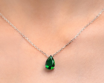 925 Sterling Silver Green Pear Drop Pendant Necklace For Women, Pendant Necklace in Silver with Pear-Shaped Green Stone For Girls