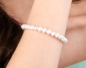 Sterling Silver Freshwater Pearl Bracelet: Elegant Women's Jewellery