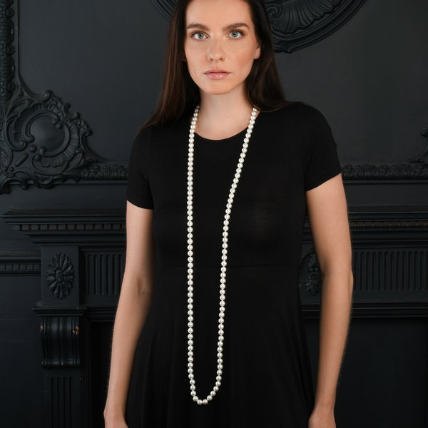 Collier de perles extra long pour femme, collier de perles de 55 pouces de long pour femme avec coquillages blancs, collier long élégant avec coquillages