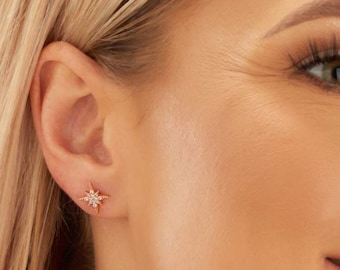 Orecchini a bottone a forma di stella scintillante in argento sterling 925 placcato oro rosa con zirconi cubici per donna, delicati orecchini in oro rosa con pietre bianche