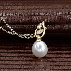 Pearl Pendant necklace with Freshwater Pearl & Cubic Zirconia 9K Yellow Gold For Women, 9ct Yellow Gold Pearl Drop Pendant With White Stones