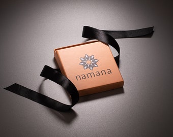 Set Di 5 Collane Donna Oro/Argento Con Ciondoli In Zirconia, Ipoallergeniche, Regalo Con Scatola