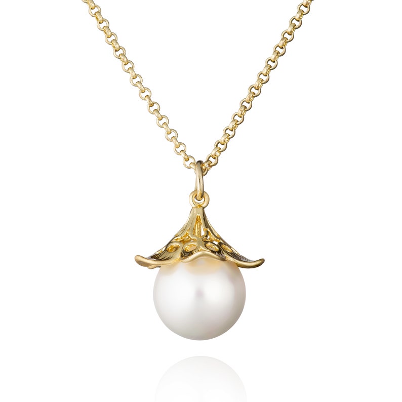 Gold Pearl Pendant Necklace for Women and Girls, Large Gold Pearl Pendant Necklace for Women, Ladies Gold Necklace with a White Faux Pearl image 2