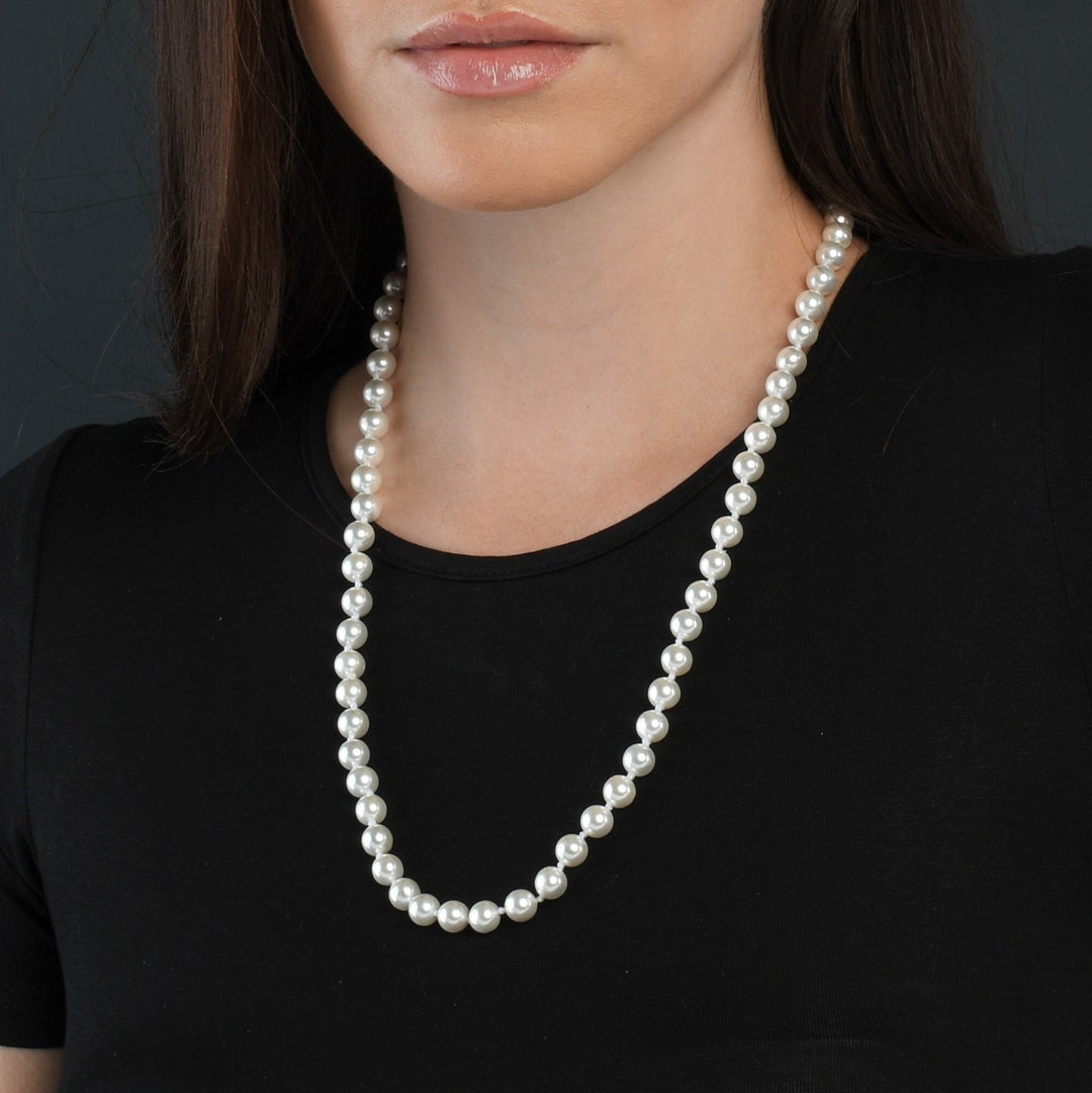 ｜MIDNIGHT MOMENT.｜ fullbody long pearl necklace Designer fashion, Seoul-fully created | W Concept