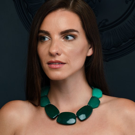 Kelly Green Translucent Resin Chunky Chain Lucite Link Housewife Resin  Statement Necklace Additional Colors - Etsy