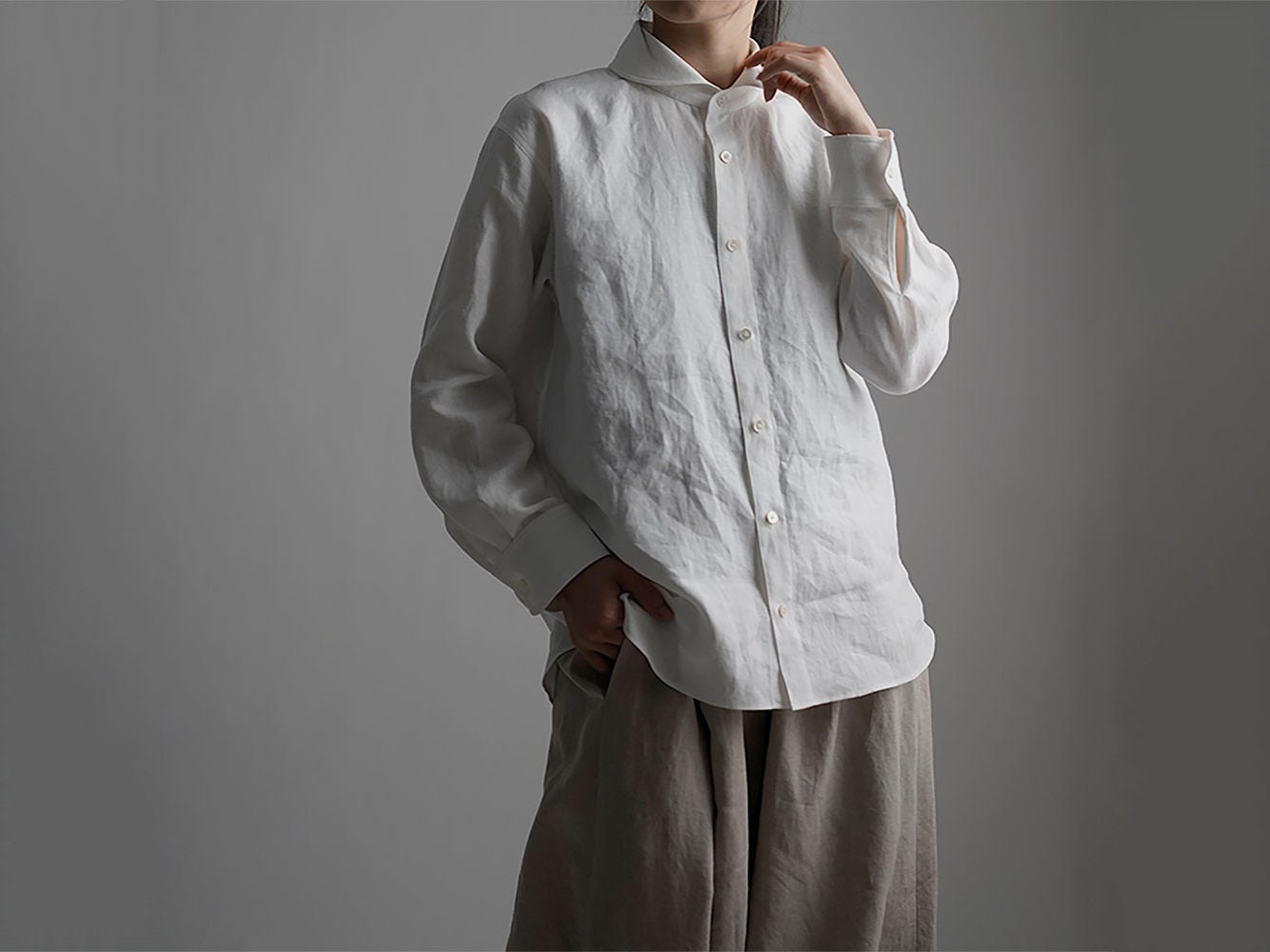 Linen Curved Collar Shirt Wafu / White T036b-wht1 - Etsy