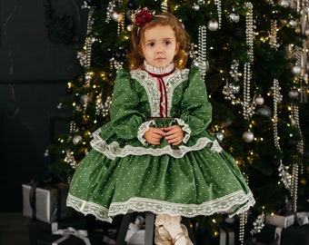 Green Christmas toddler dress with collar and belt, Dotted festive baby girl frock, Holiday costume, 1st Birthday party outfit