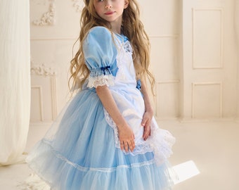 Alice Birthday baby girl dress with apron, Blue toddler lace Wonderland dress, Cosplay teenage costume, Easter, Halloween party dress Alice Birthday baby girl dress with apron, Blue toddler lace Wonderland dress, Cosplay teenage costume, Easter, Halloween party dress